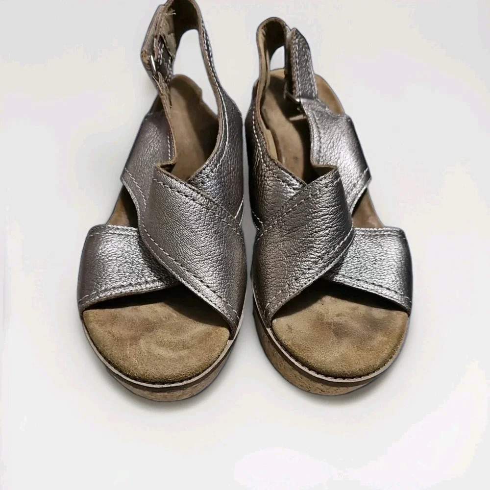 Clarks Artisan Metallic Leather Aisley Tulip Slingback Cork Sandals Sz 11M #X13